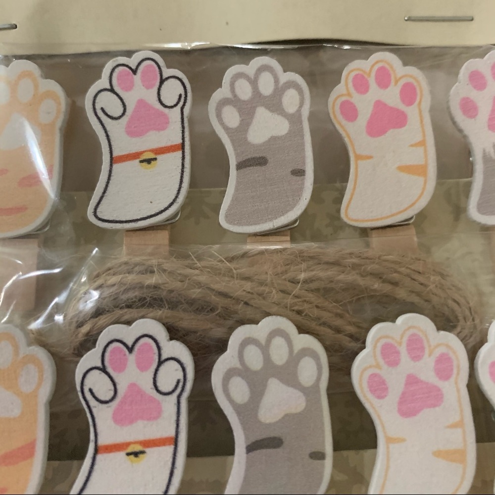 Cat Paw Themed Wooden Clips set of 10 - Picture 4 of 8